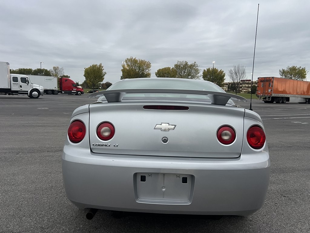 2010 Chevrolet Cobalt Image 4