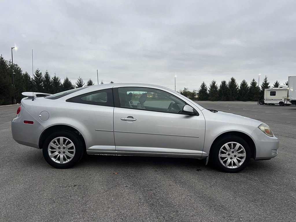 2010 Chevrolet Cobalt Image 6