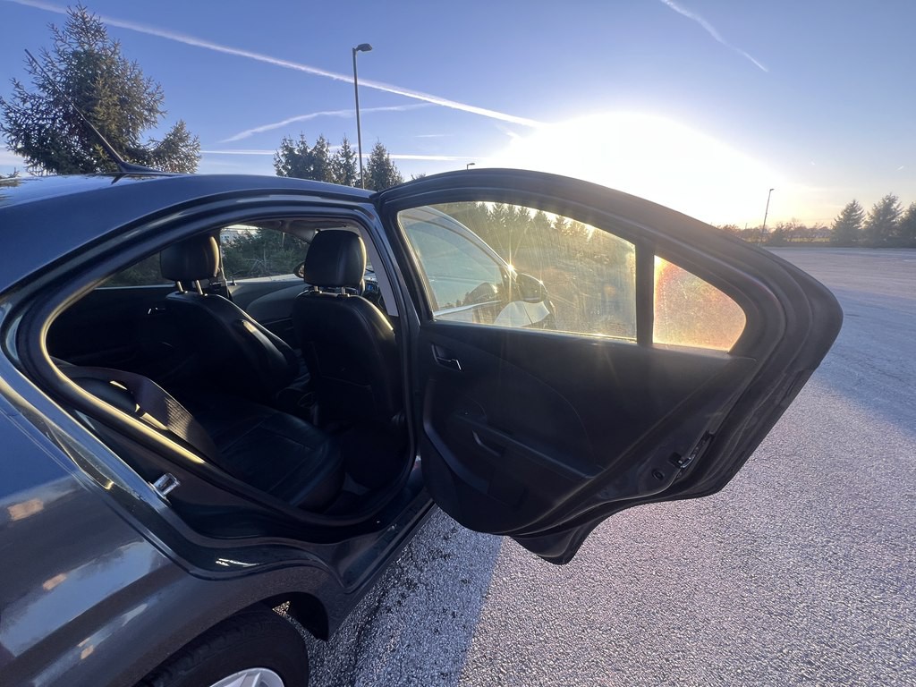 2013 Chevrolet Sonic Image 12