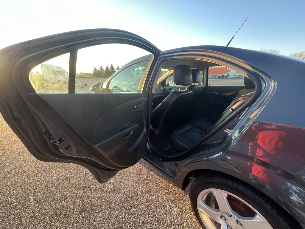 2013 Chevrolet Sonic Image 14