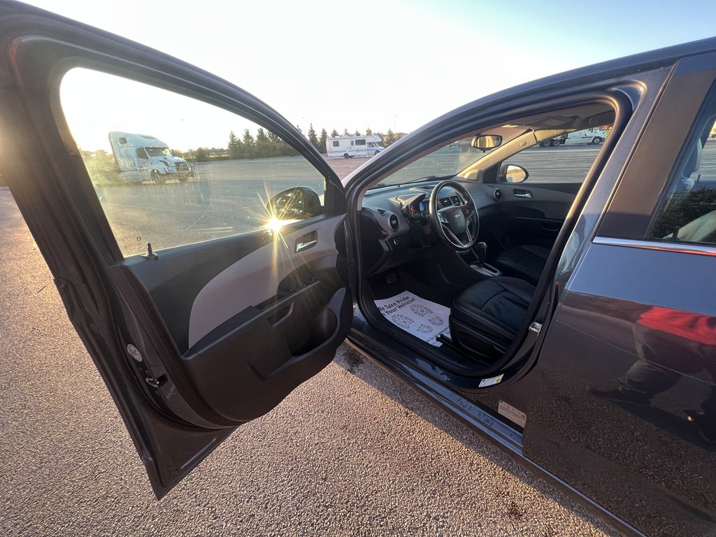 2013 Chevrolet Sonic Image 16