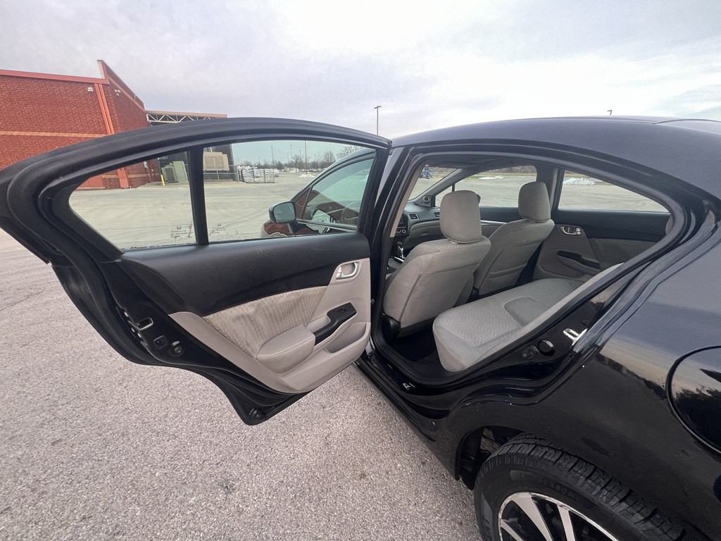 2015 Honda Civic Image 14