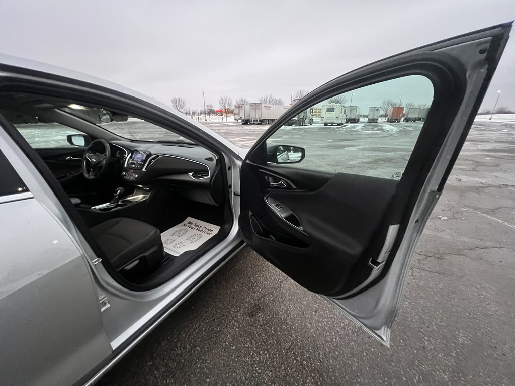 2021 Chevrolet Malibu Image 10