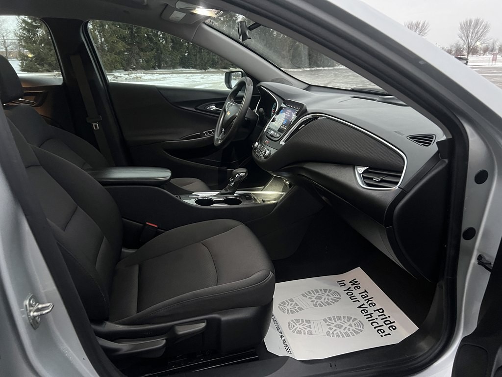 2021 Chevrolet Malibu Image 11