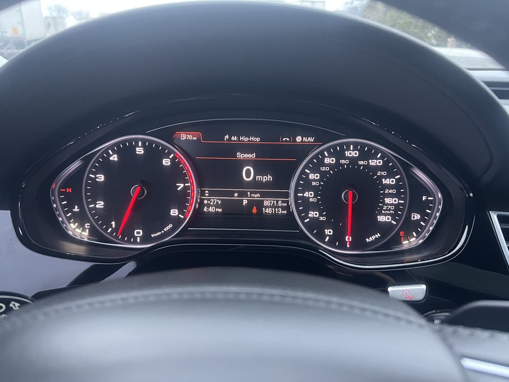 2015 Audi A8 Image 20