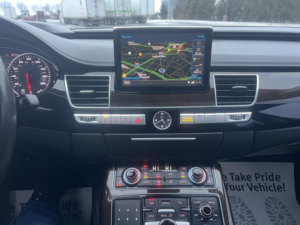 2015 Audi A8 Image 21