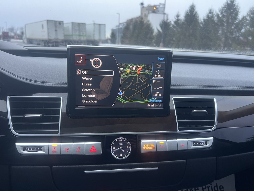 2015 Audi A8 Image 23