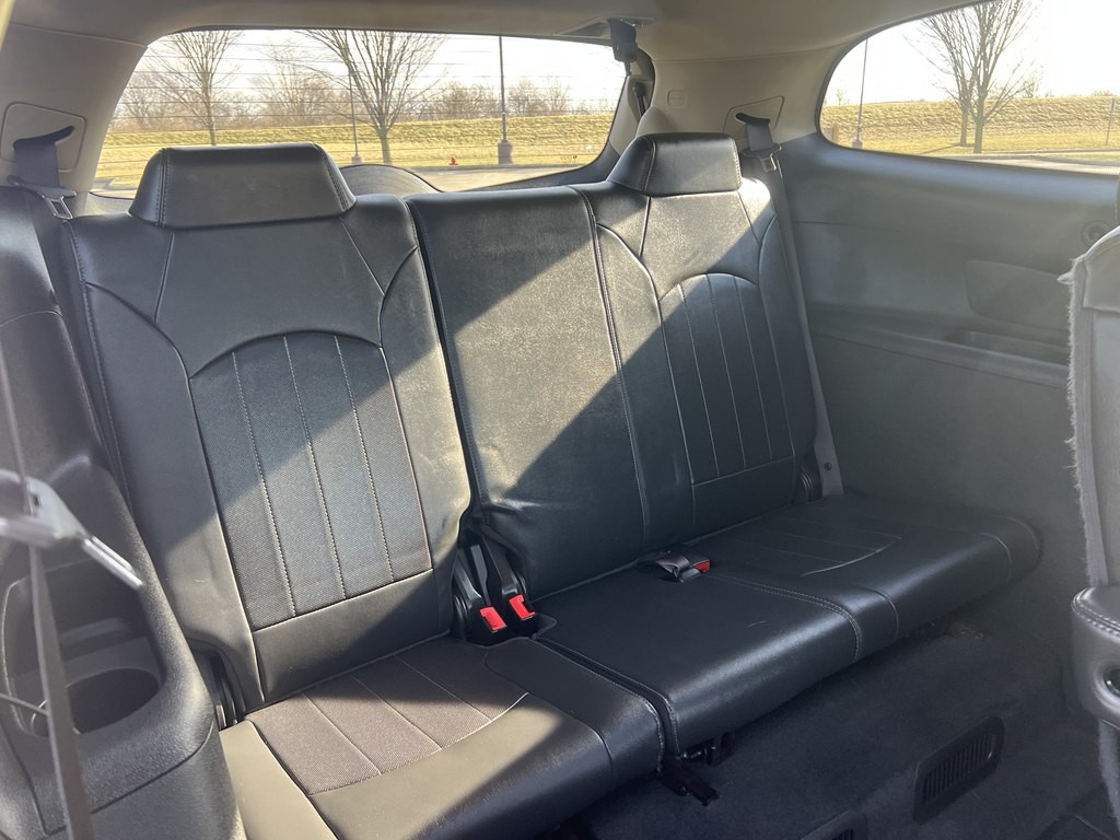 2017 Buick Enclave Image 14