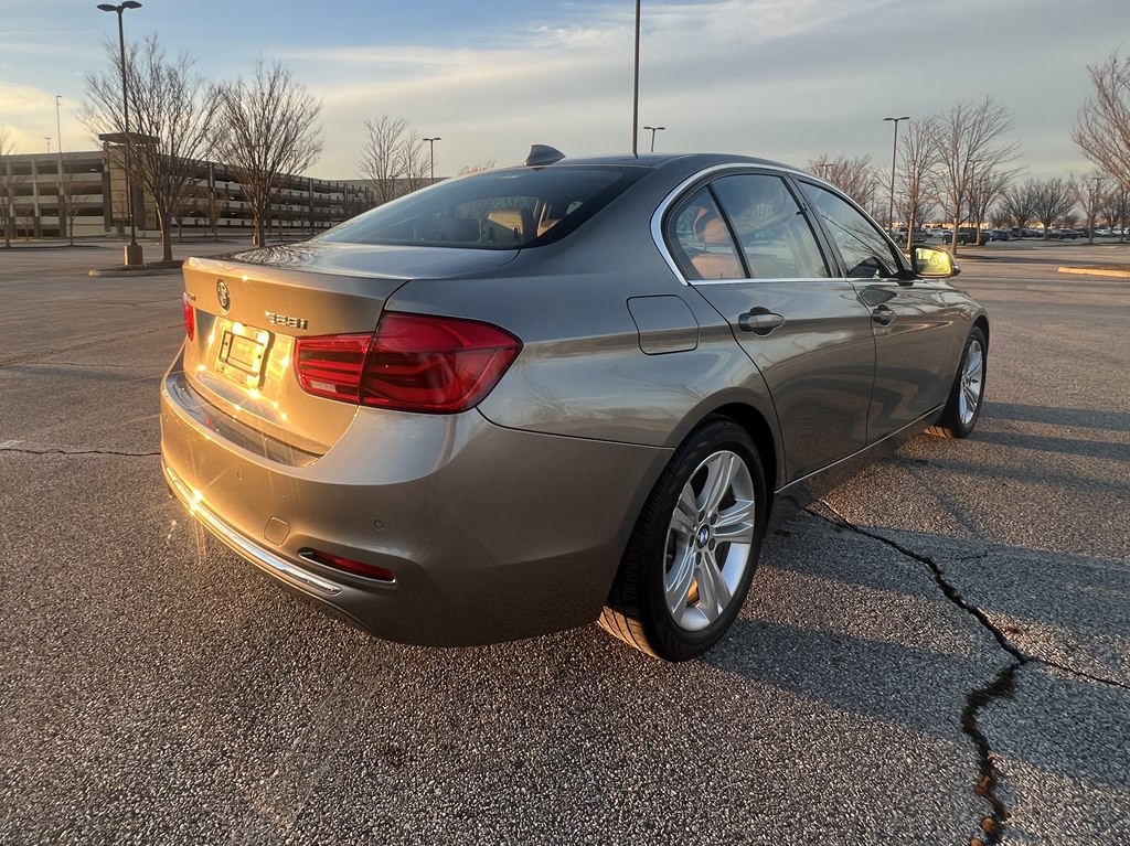 2016 BMW 3 Series Image 5