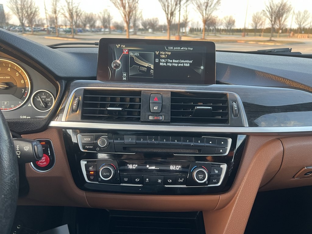 2016 BMW 3 Series Image 19