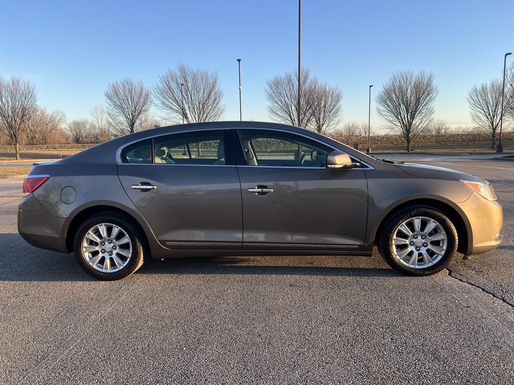 2012 Buick Lacrosse Image 6