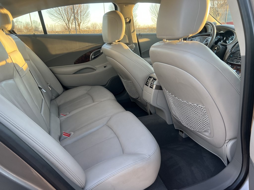 2012 Buick Lacrosse Image 13