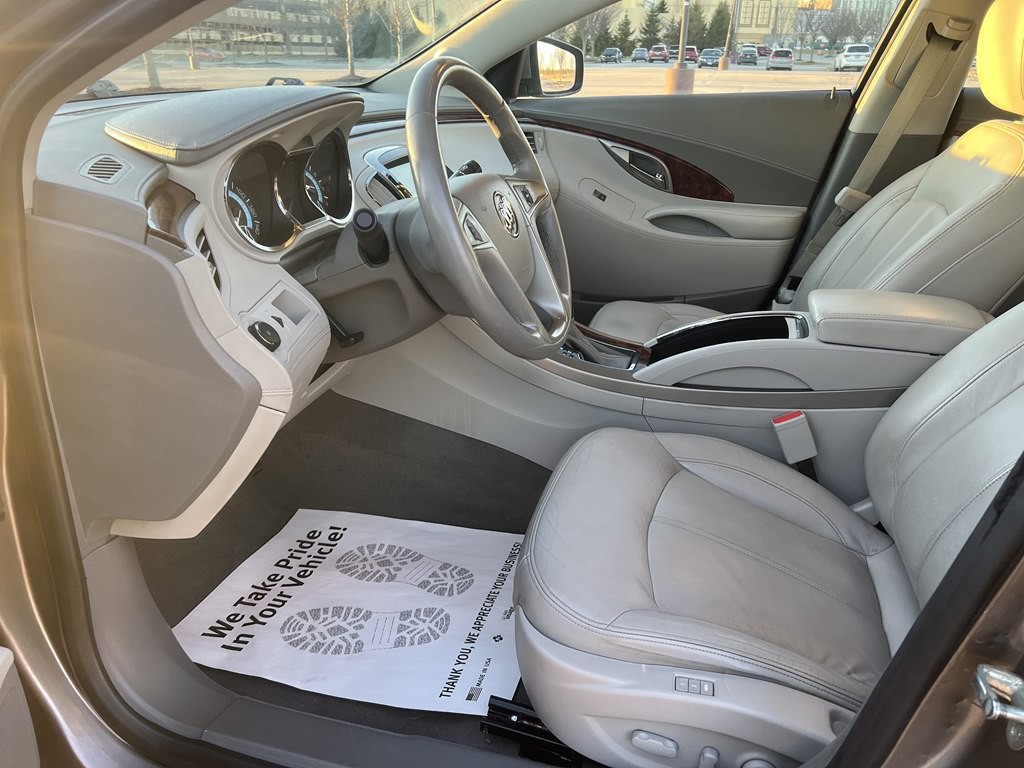 2012 Buick Lacrosse Image 17