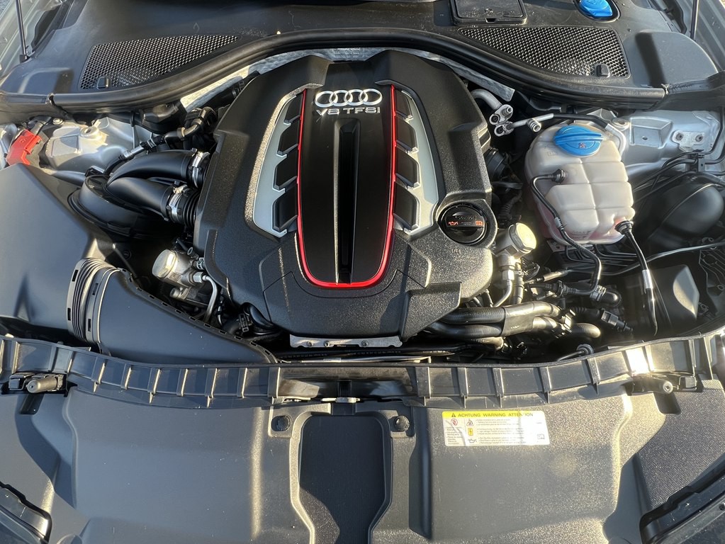 2013 Audi S6 Image 9