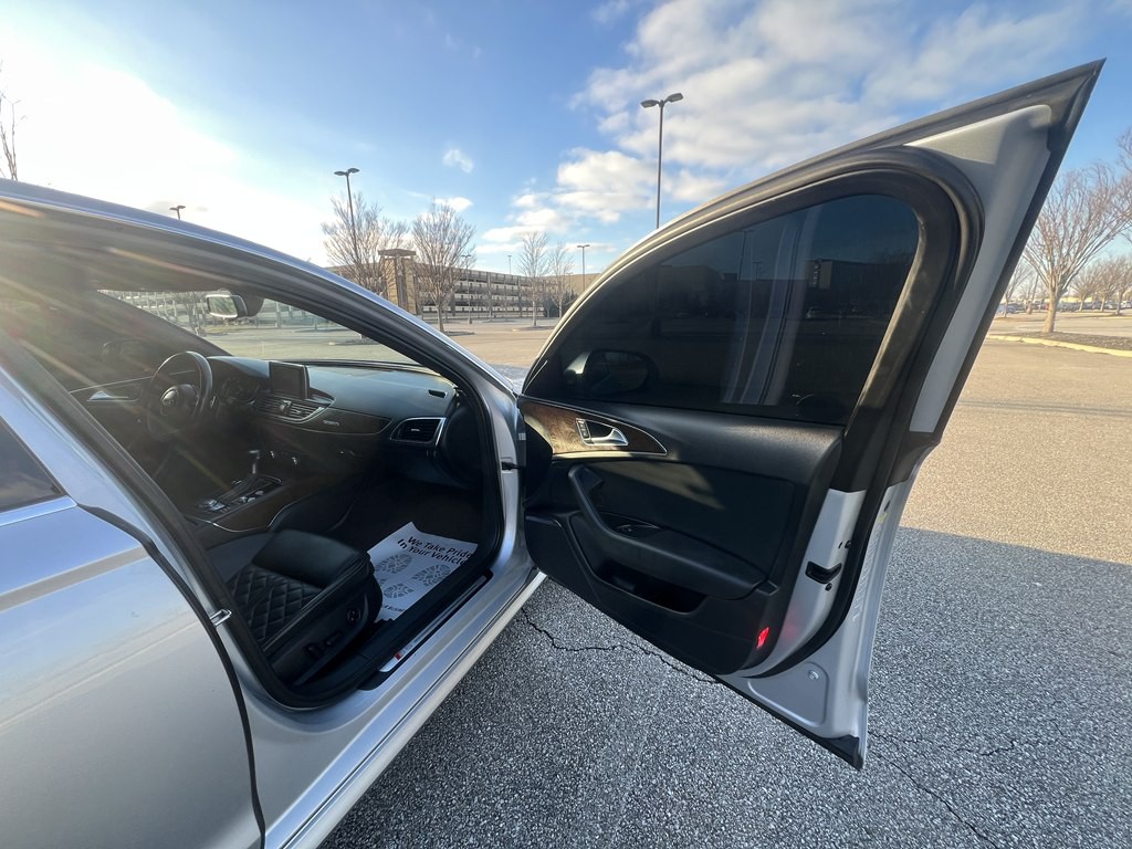 2013 Audi S6 Image 10