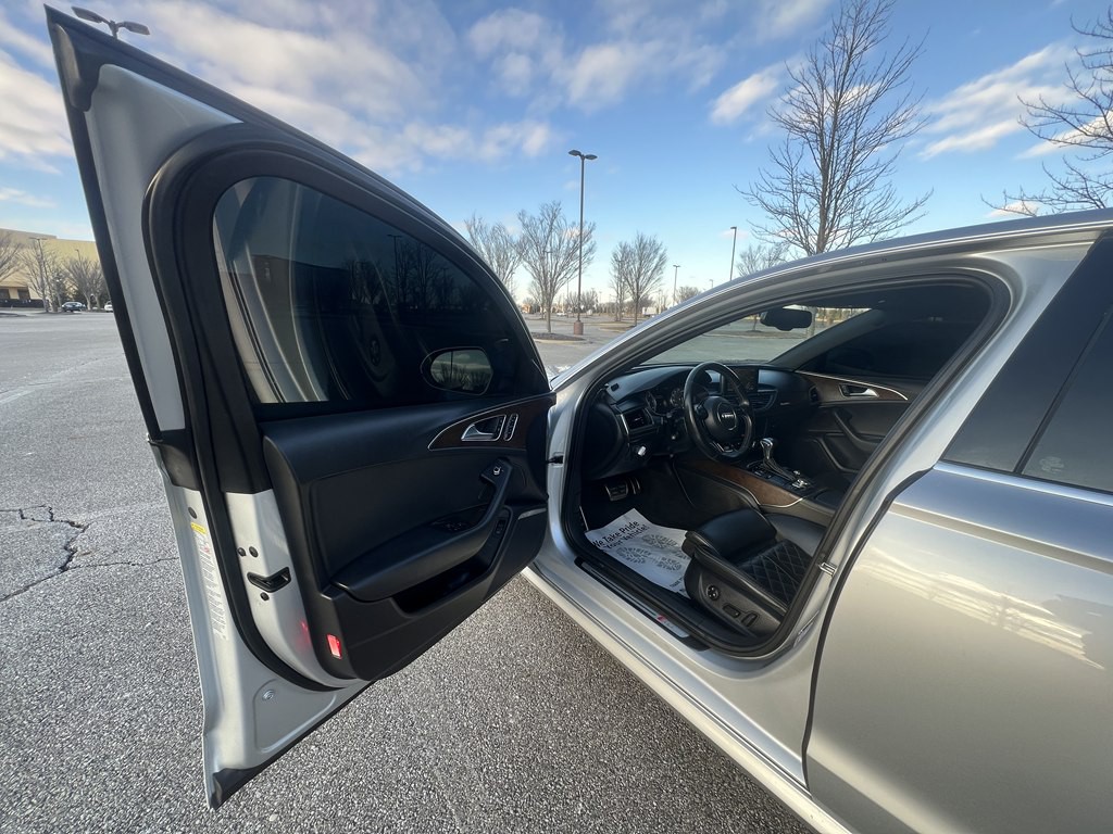 2013 Audi S6 Image 16