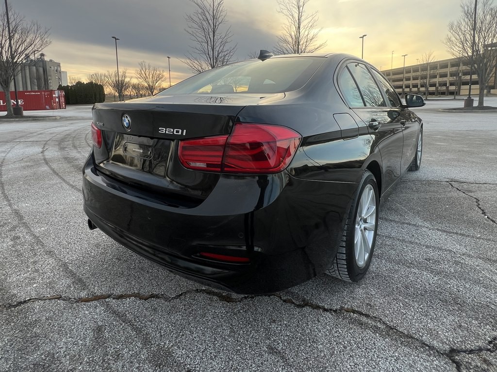 2016 BMW 3 Series Image 5