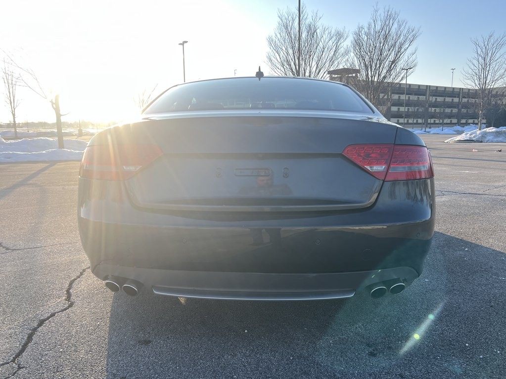 2011 Audi S5 Image 4