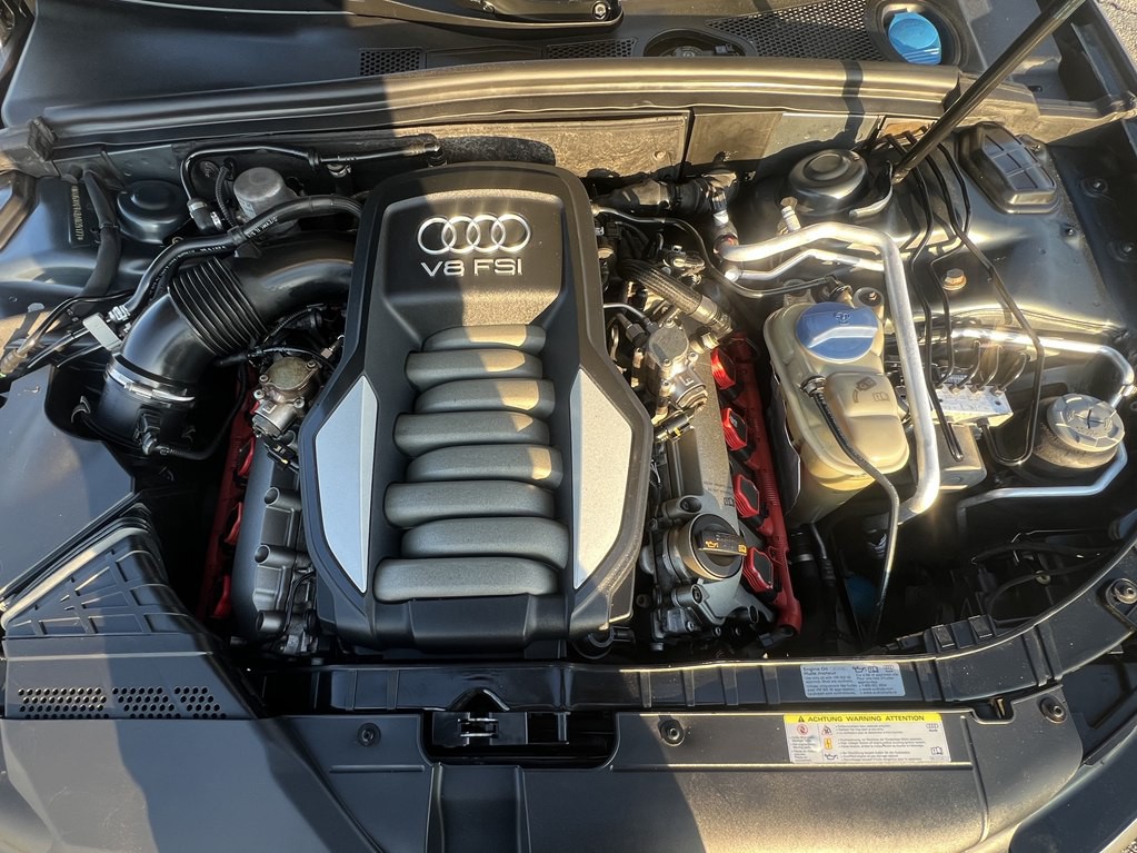 2011 Audi S5 Image 9