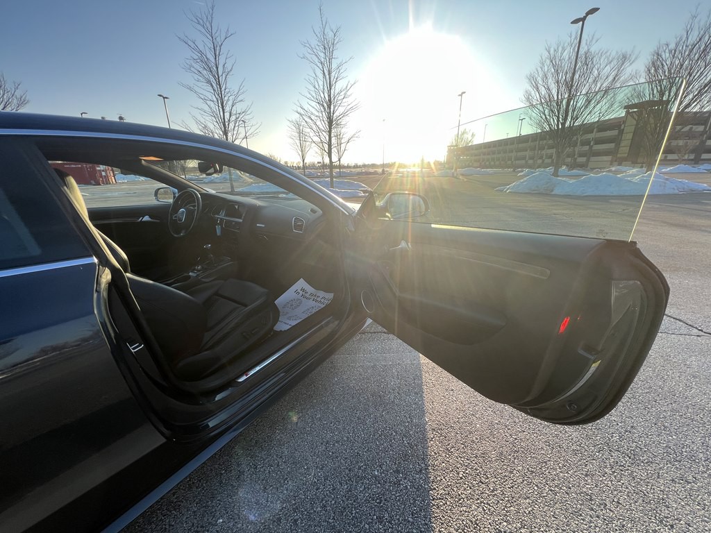 2011 Audi S5 Image 10