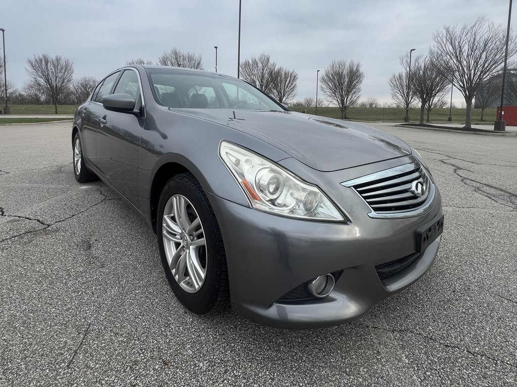 2012 INFINITI G37 Image 7