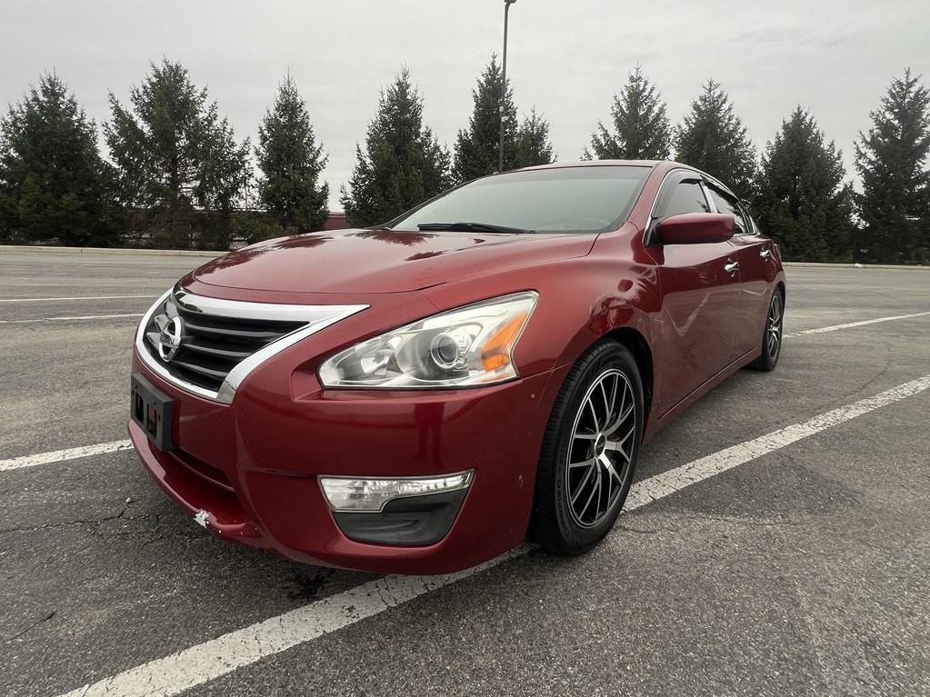 2013 Nissan Altima Image 1