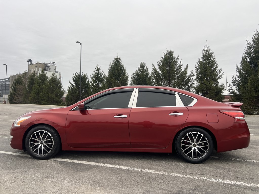 2013 Nissan Altima Image 2