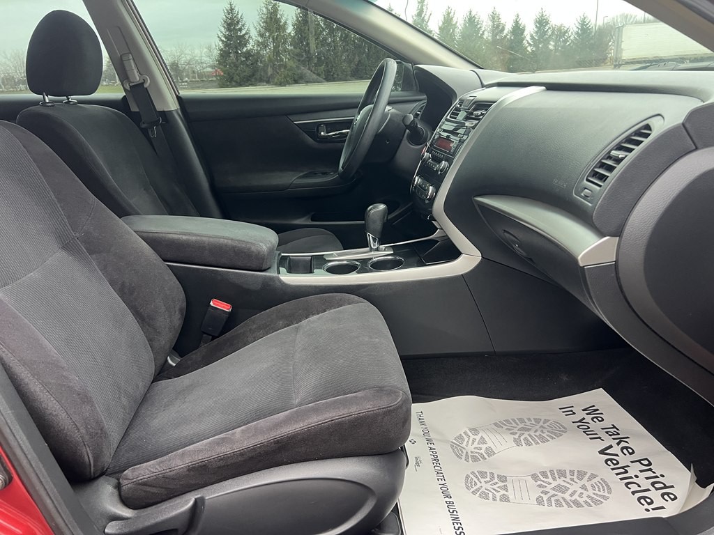 2013 Nissan Altima Image 11