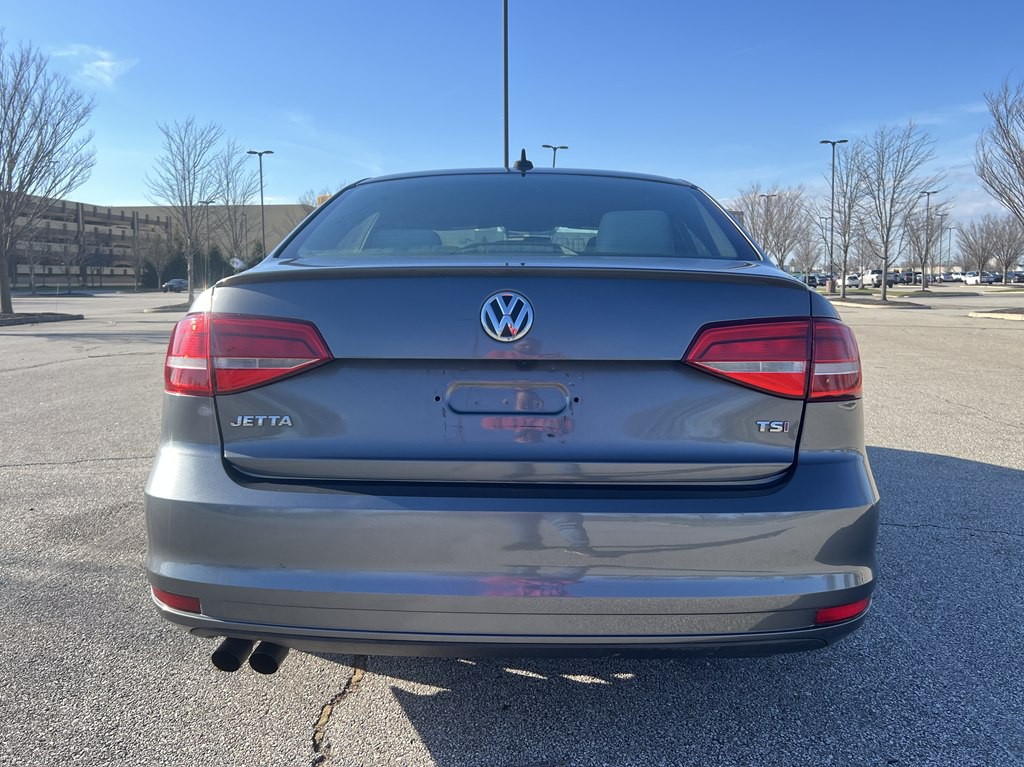 2015 Volkswagen Jetta Image 4