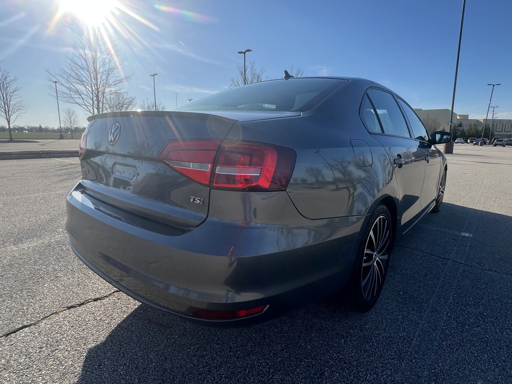 2015 Volkswagen Jetta Image 5