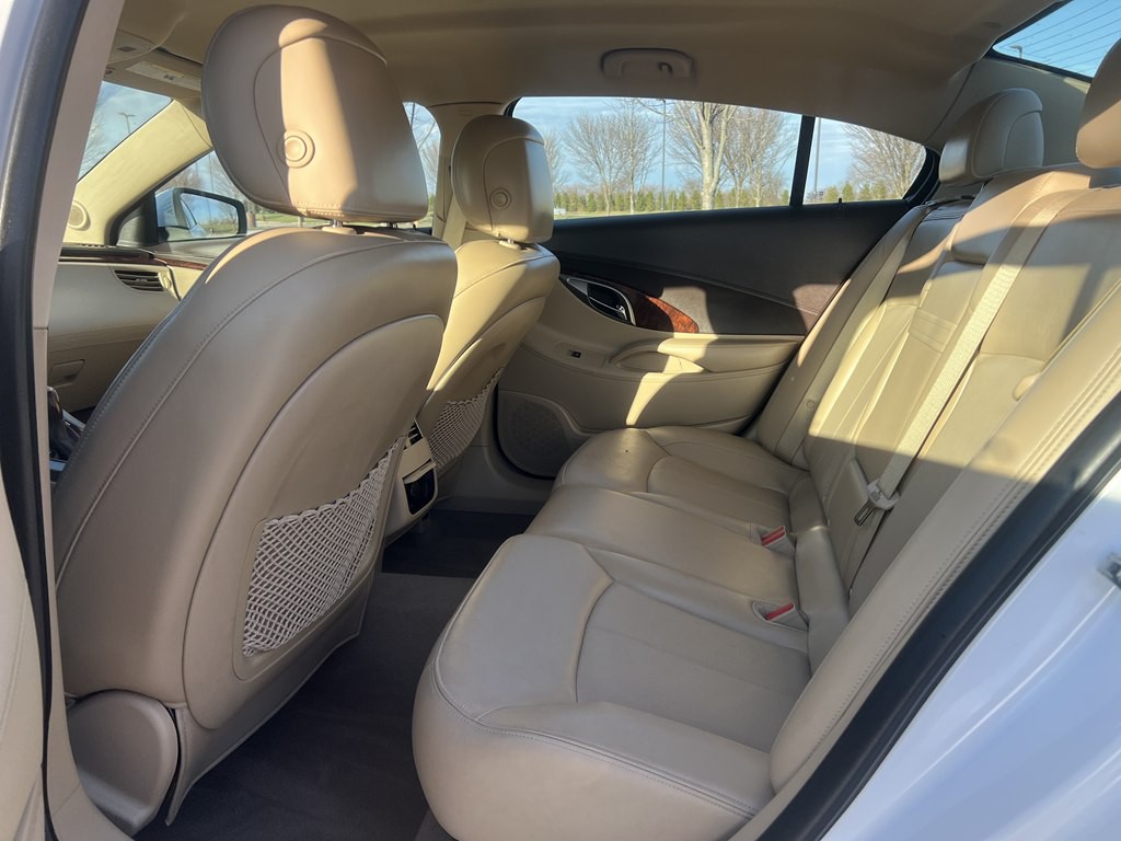 2011 Buick Lacrosse Image 15