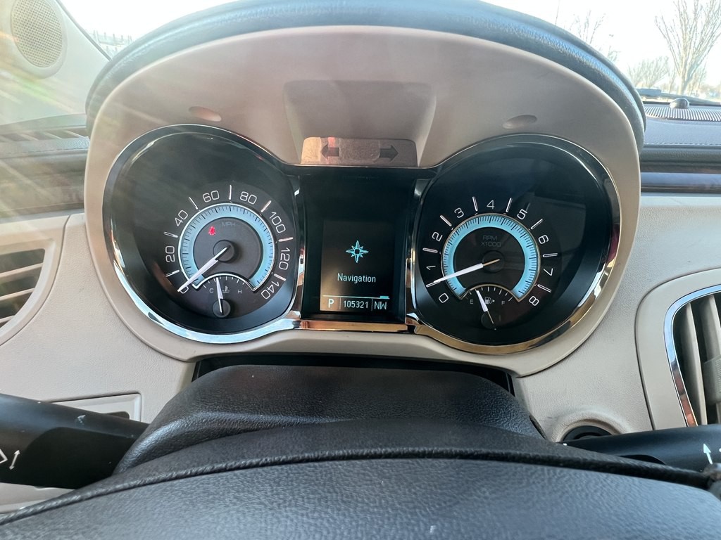 2011 Buick Lacrosse Image 18