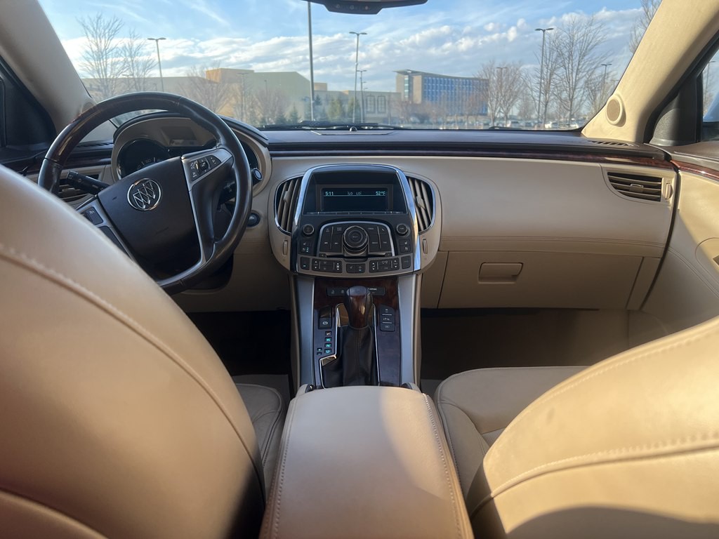 2011 Buick Lacrosse Image 19