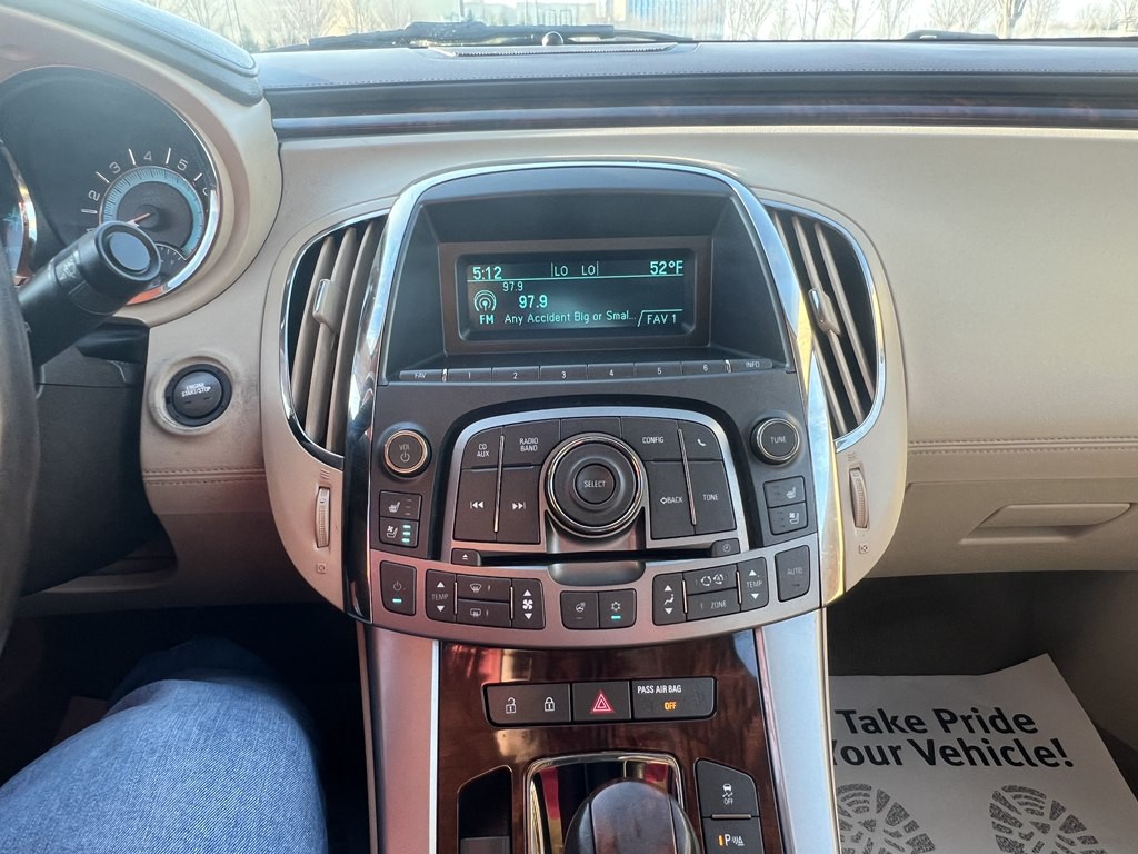 2011 Buick Lacrosse Image 20