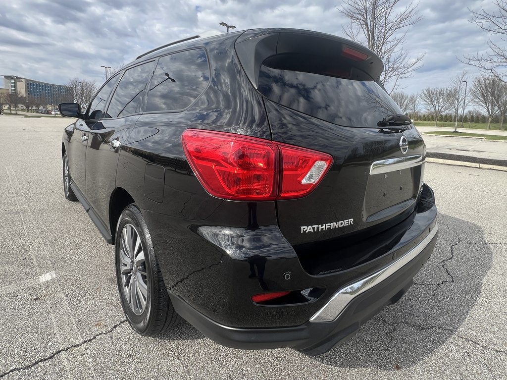 2020 Nissan Pathfinder Image 3