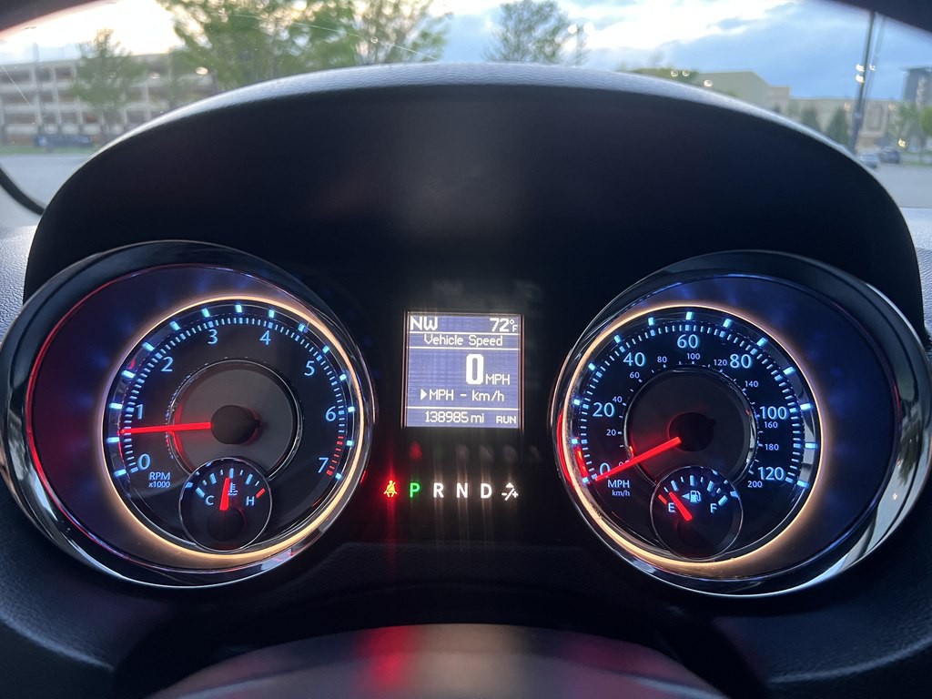 2014 Chrysler Town & Country Image 19