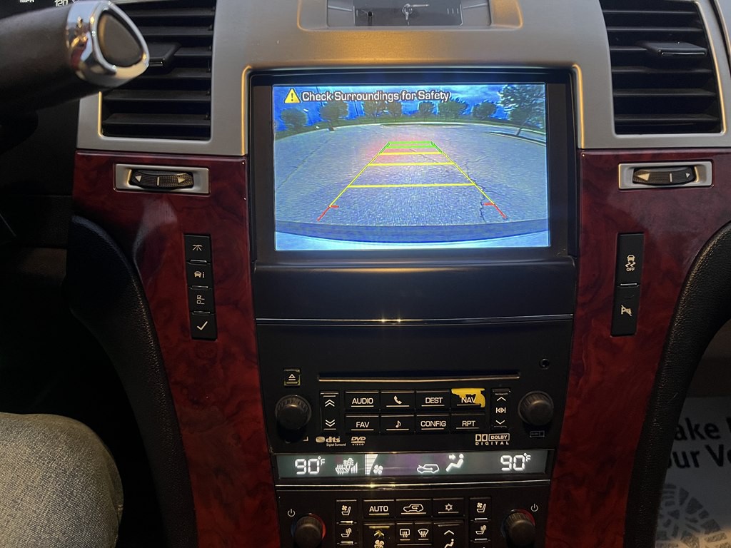 2014 Cadillac Escalade Image 21