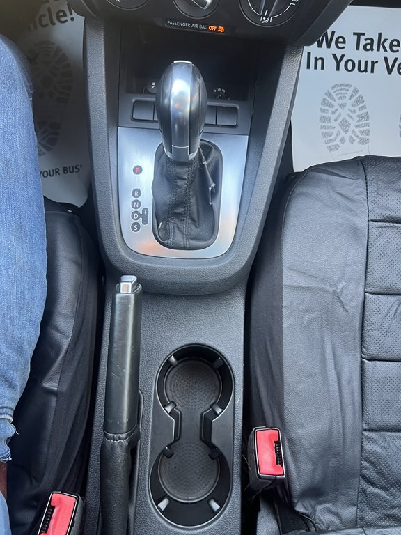 2012 Volkswagen Jetta Image 19
