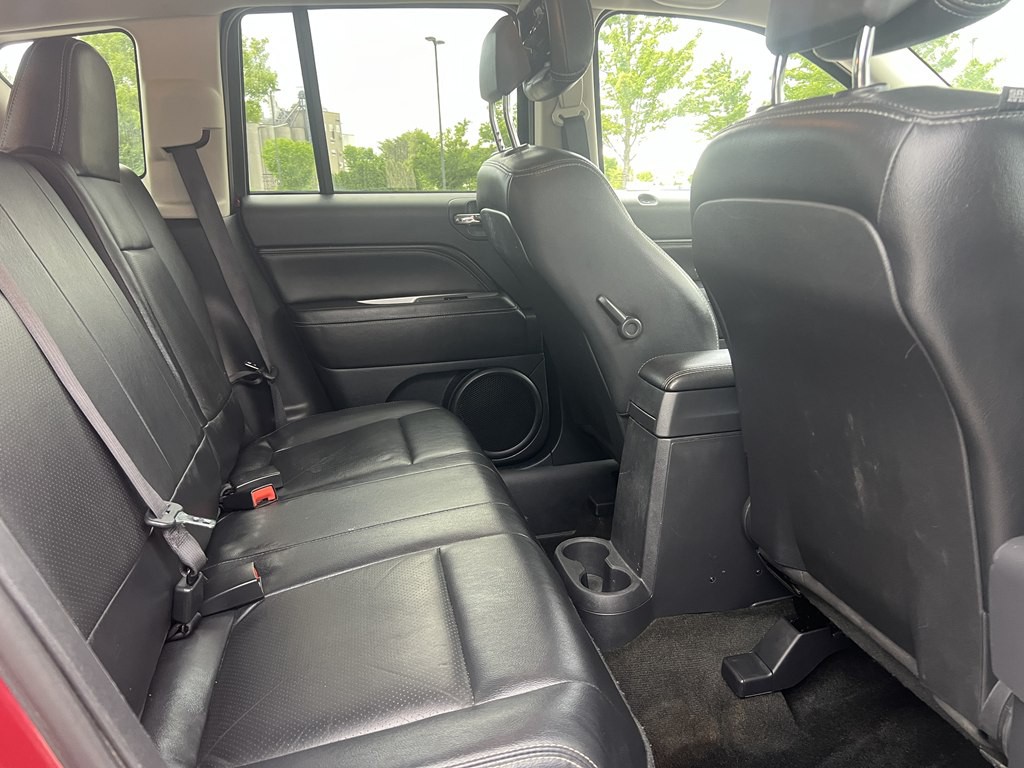 2016 Jeep Compass Image 12