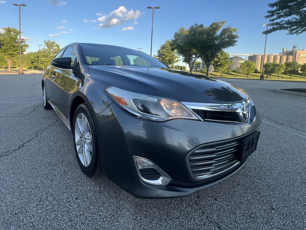 2015 Toyota Avalon Image 7