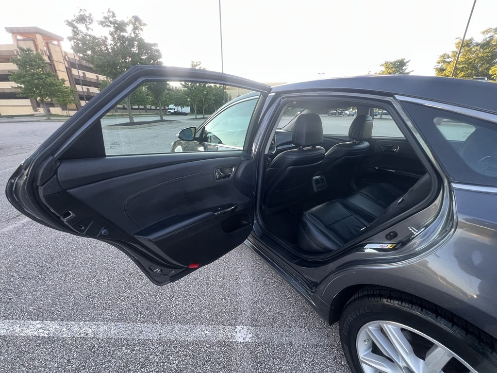 2015 Toyota Avalon Image 14