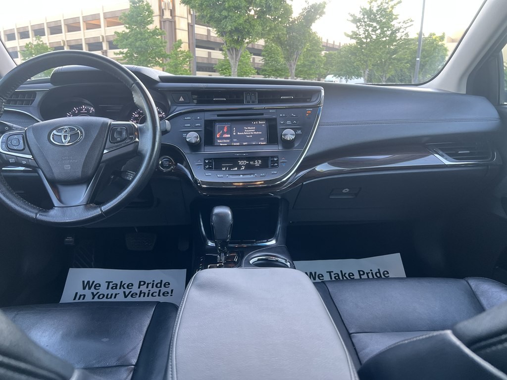 2015 Toyota Avalon Image 19