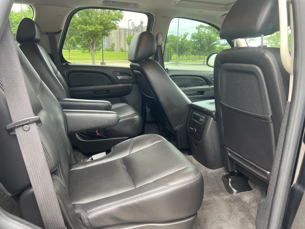2010 Chevrolet Tahoe Image 13