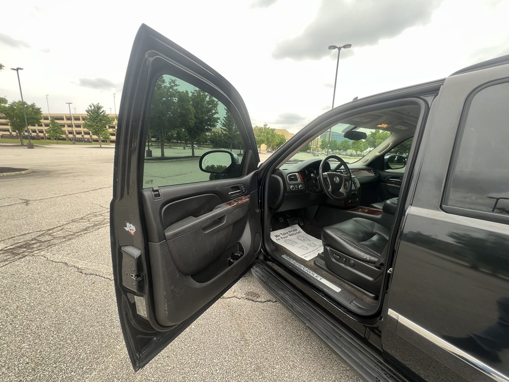 2010 Chevrolet Tahoe Image 17