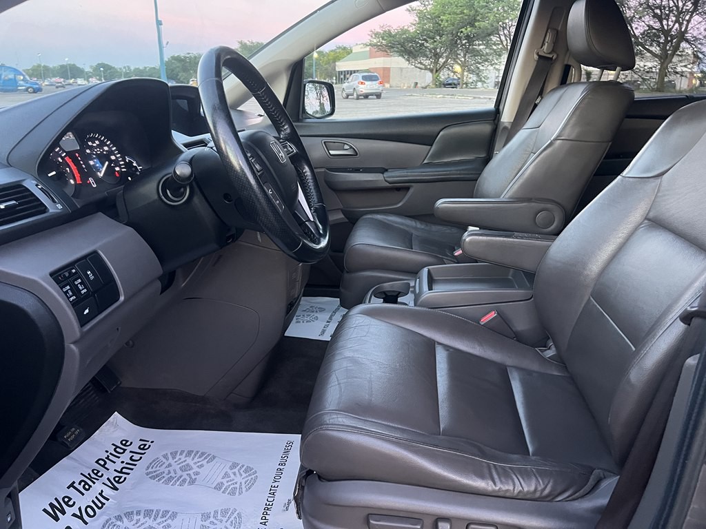 2013 Honda Odyssey Image 17