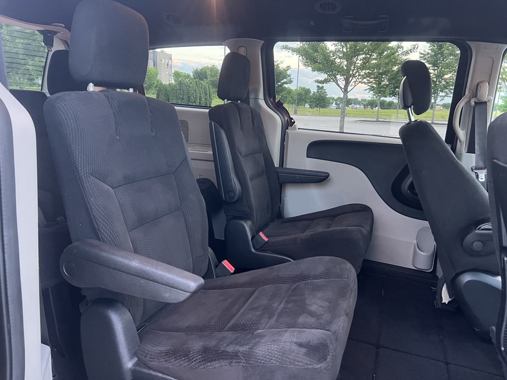 2017 Dodge Grand Caravan Image 12