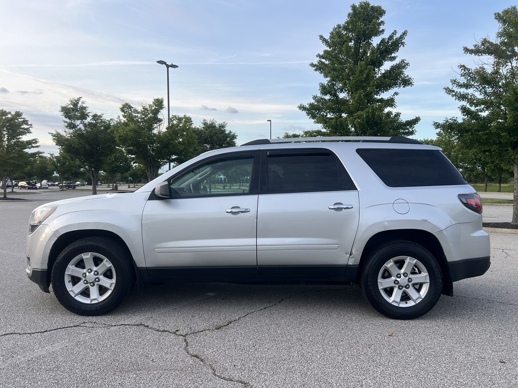 2015 GMC Acadia Image 2