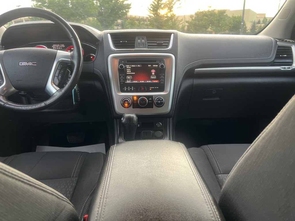 2015 GMC Acadia Image 17
