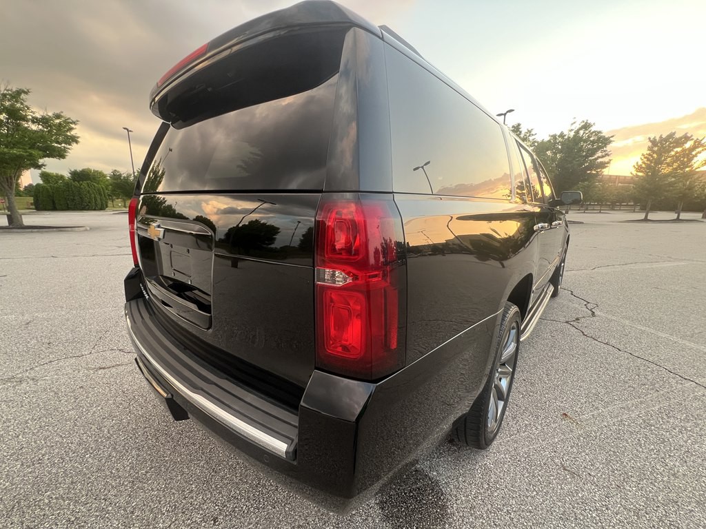 2015 Chevrolet Suburban Image 5