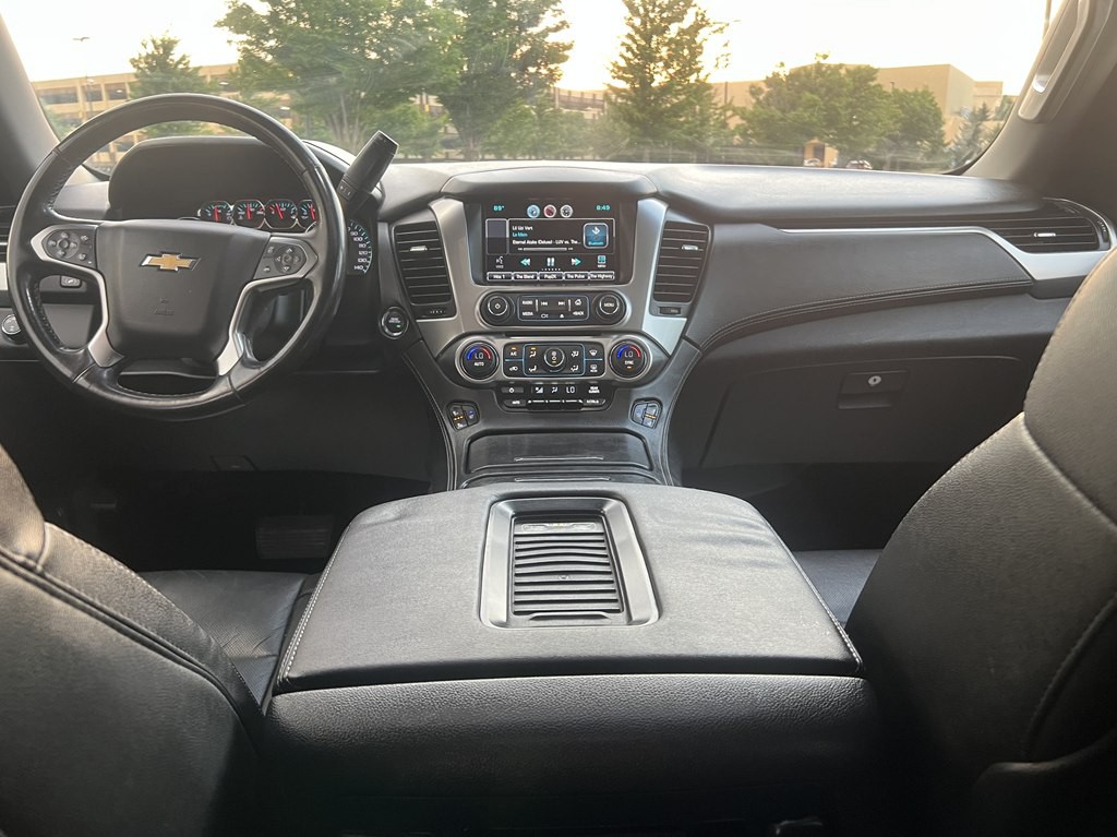 2015 Chevrolet Suburban Image 21